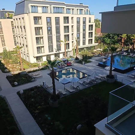 Cozy Flat Konstantin And Helena Várna